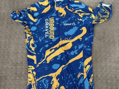 Women's Unbound Gravel cycling jersey - size Medium