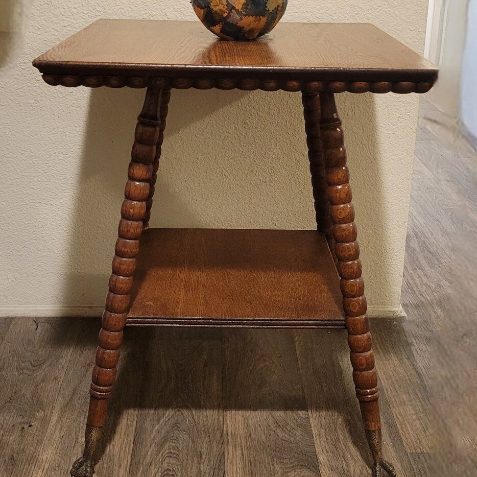 Vintage Victorian Tiger Oak Parlor Table