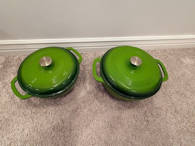 Amazon Basics Enameled Cast Iron Dutch Oven Pot with Lid, Round, Dual Handles, Heavy-Duty, Oven Safe, Green