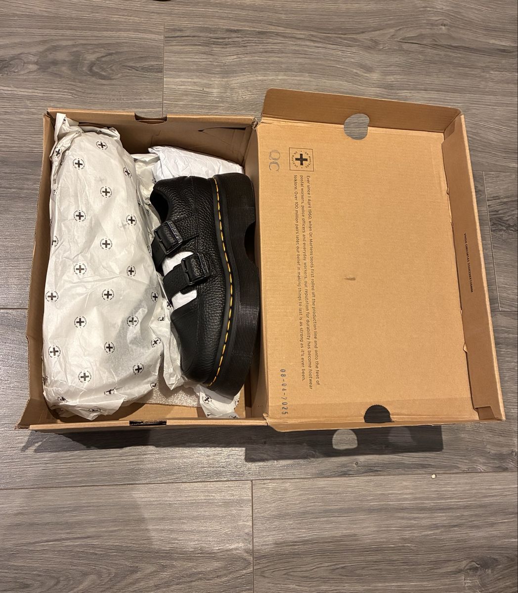 Dr. Martens Buzz Mary Janes