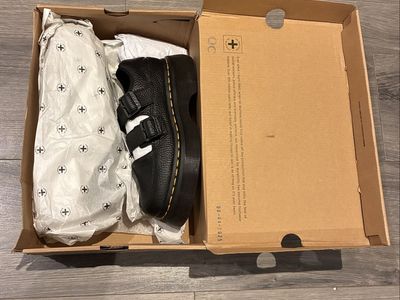 Dr. Martens Buzz Mary Janes