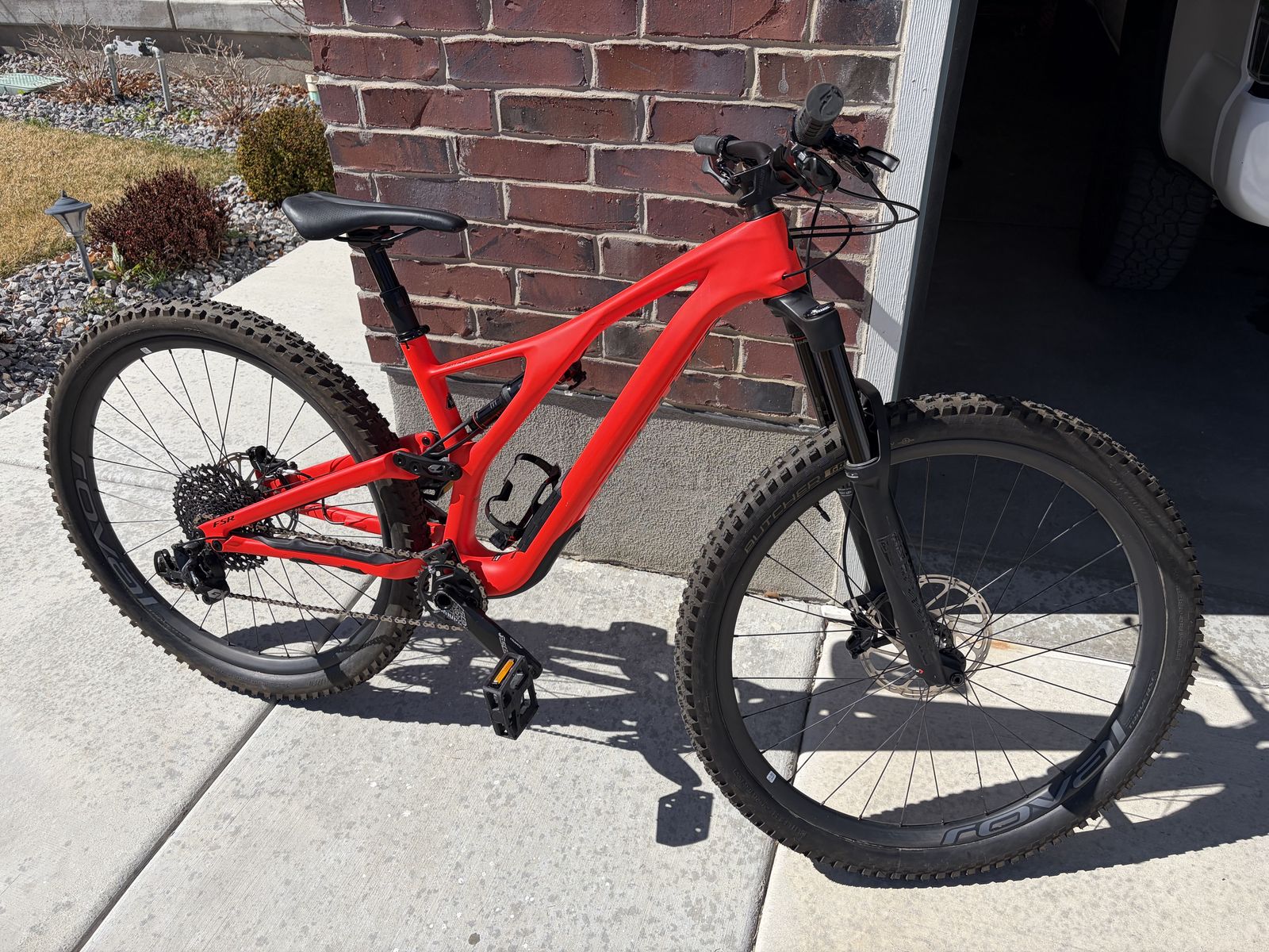 2019 SPECIALIZED FSR Comp Carbon 29" Stumpjumper Rocket Red size MEDIUM