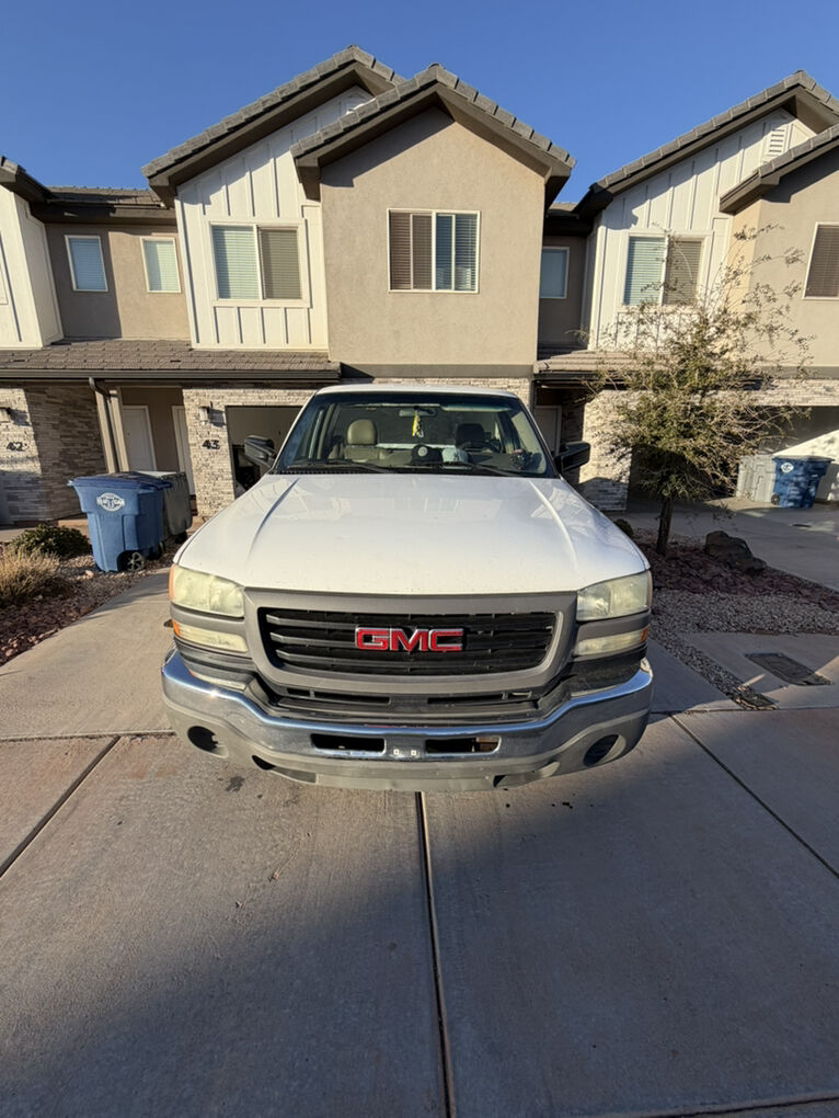 2003 GMC 2500 Base