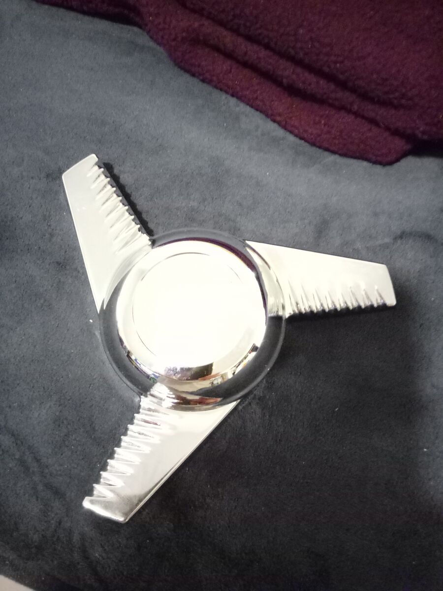 Brand new set of 4 bolt on wheel spinners