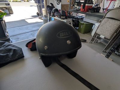 BILT Motorcycle Helmet Matte Black - Used