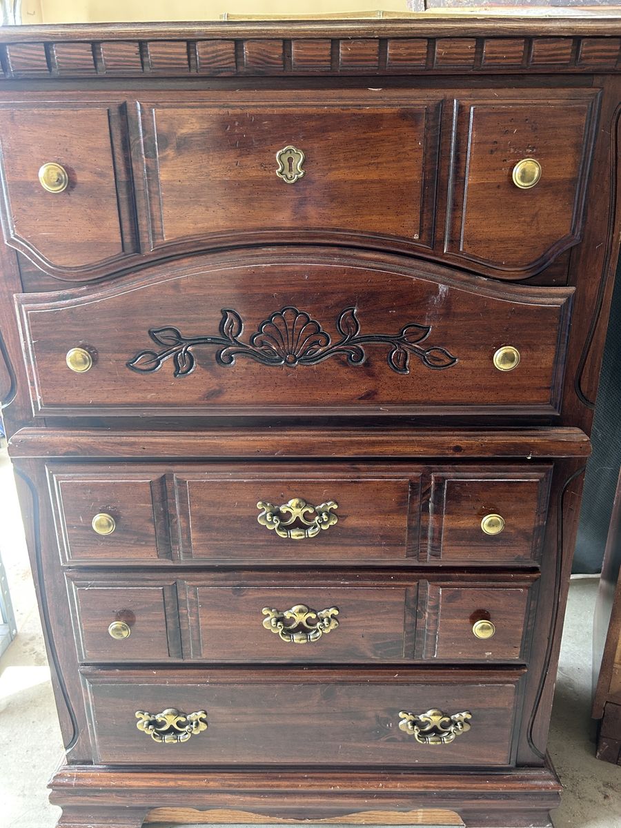 Traditional 5 Drawer Dresser Cabinet Storage Wood