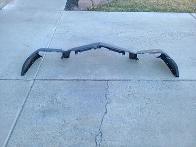 70-73 lower valance