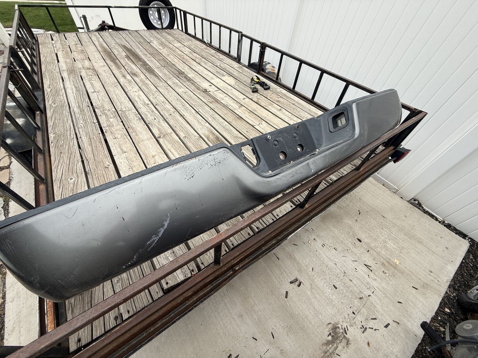 2009 Ram 1500 rear bumper