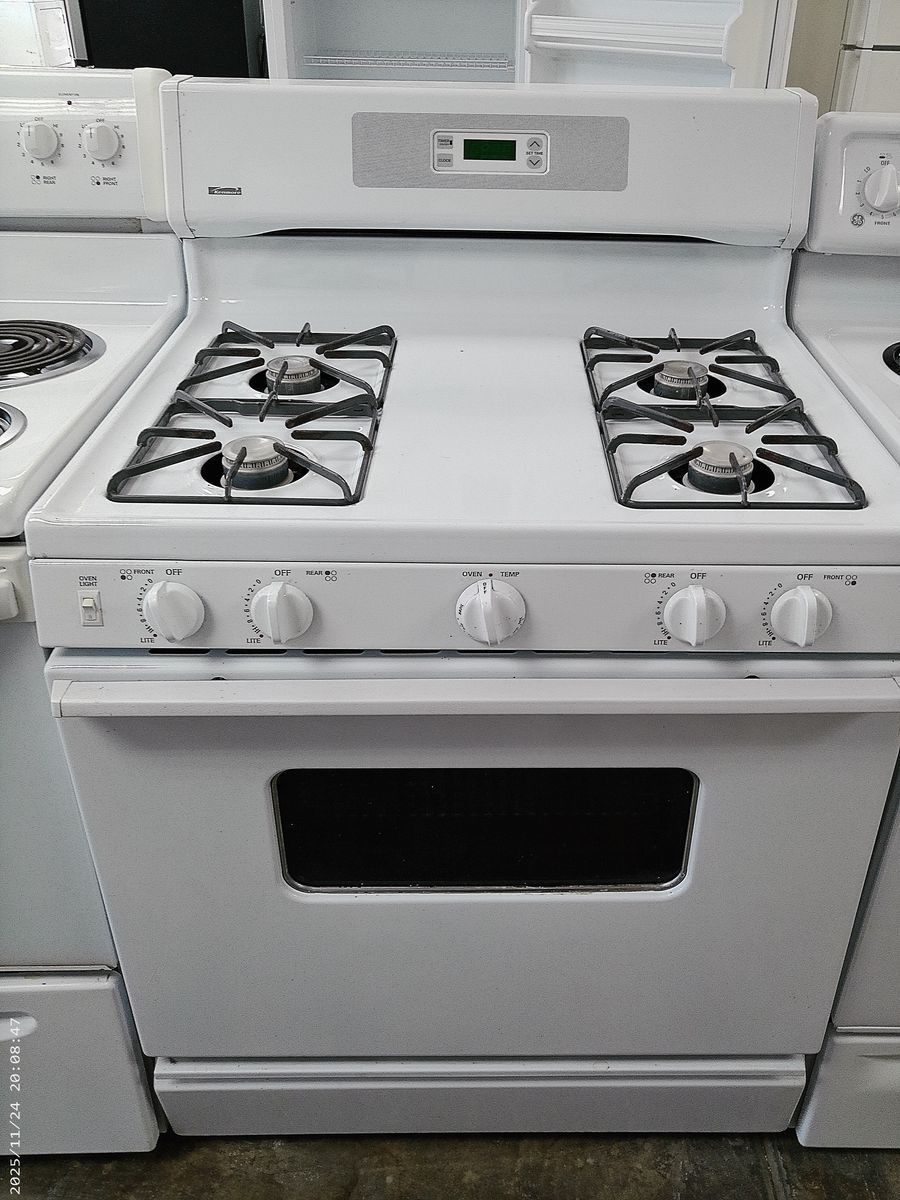 White GAS Range~90 Day Guarantee