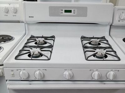 White GAS Range~90 Day Guarantee