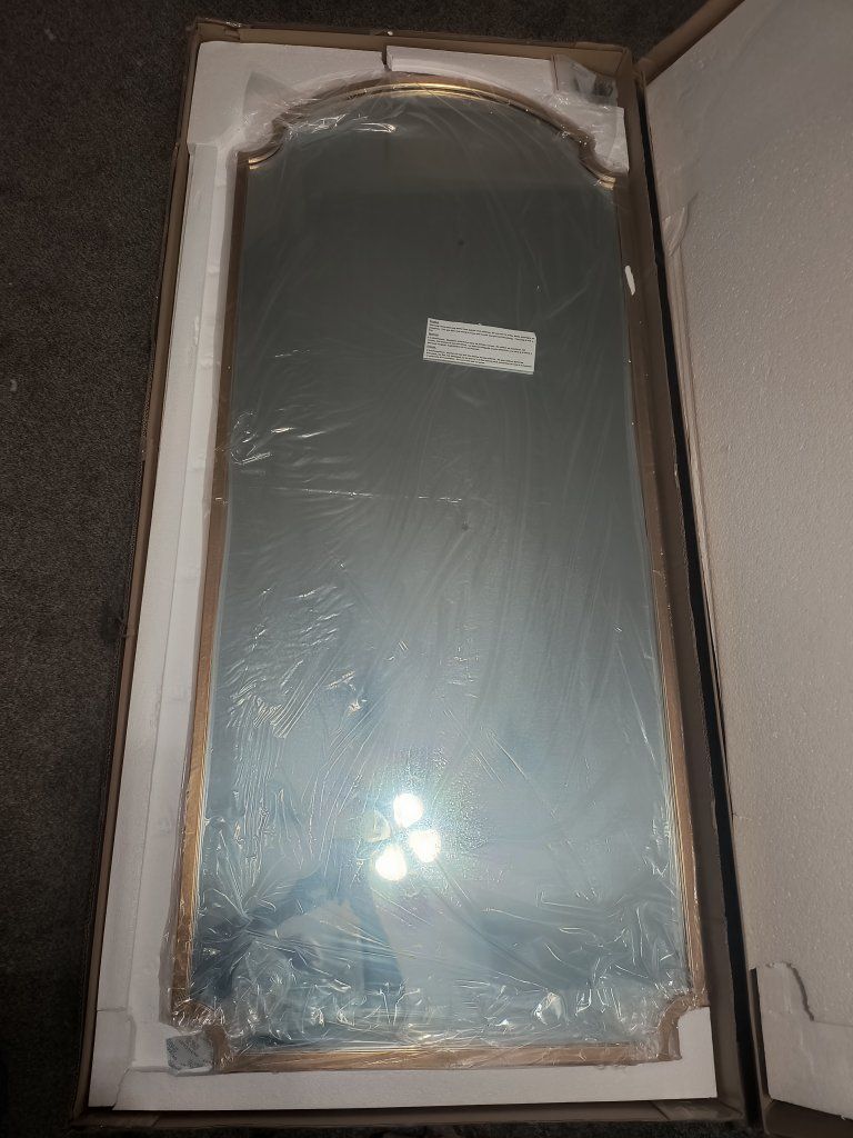 Main image 4