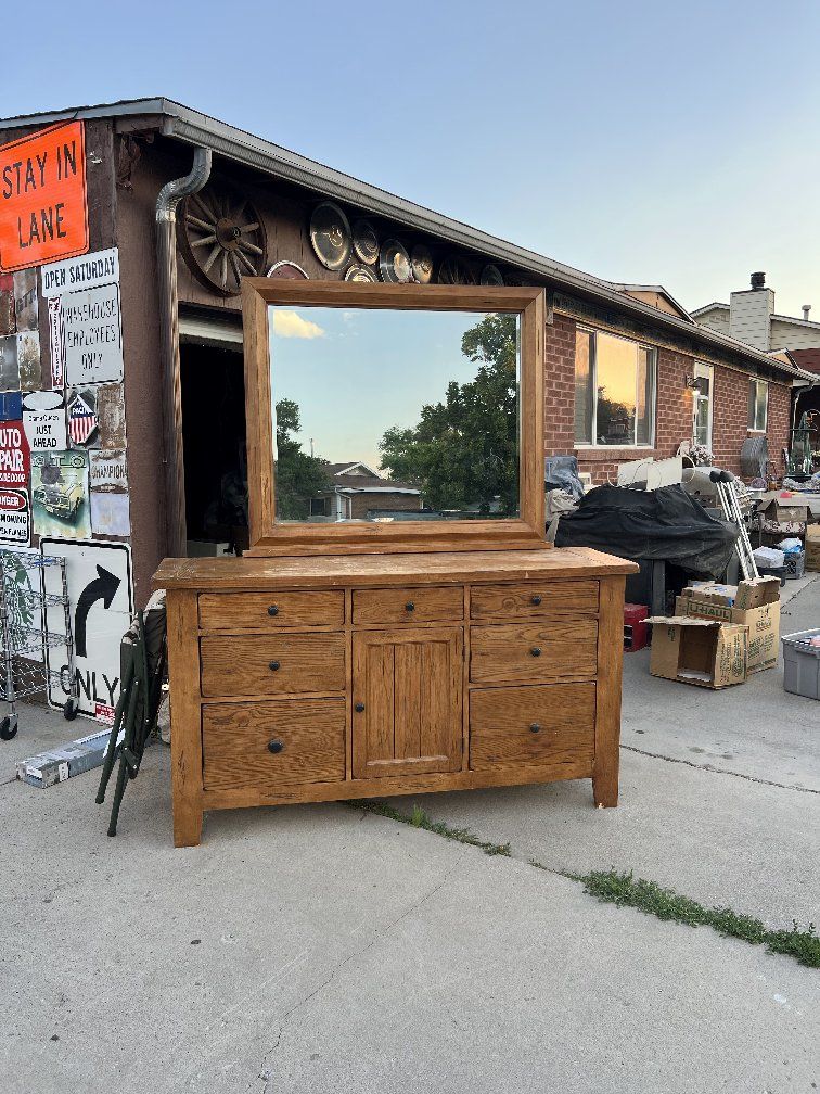 bedroom dresser