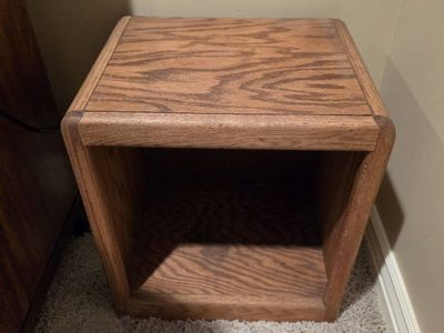 Vintage Solid Oak Cube End Table / Side Table with Open Storage