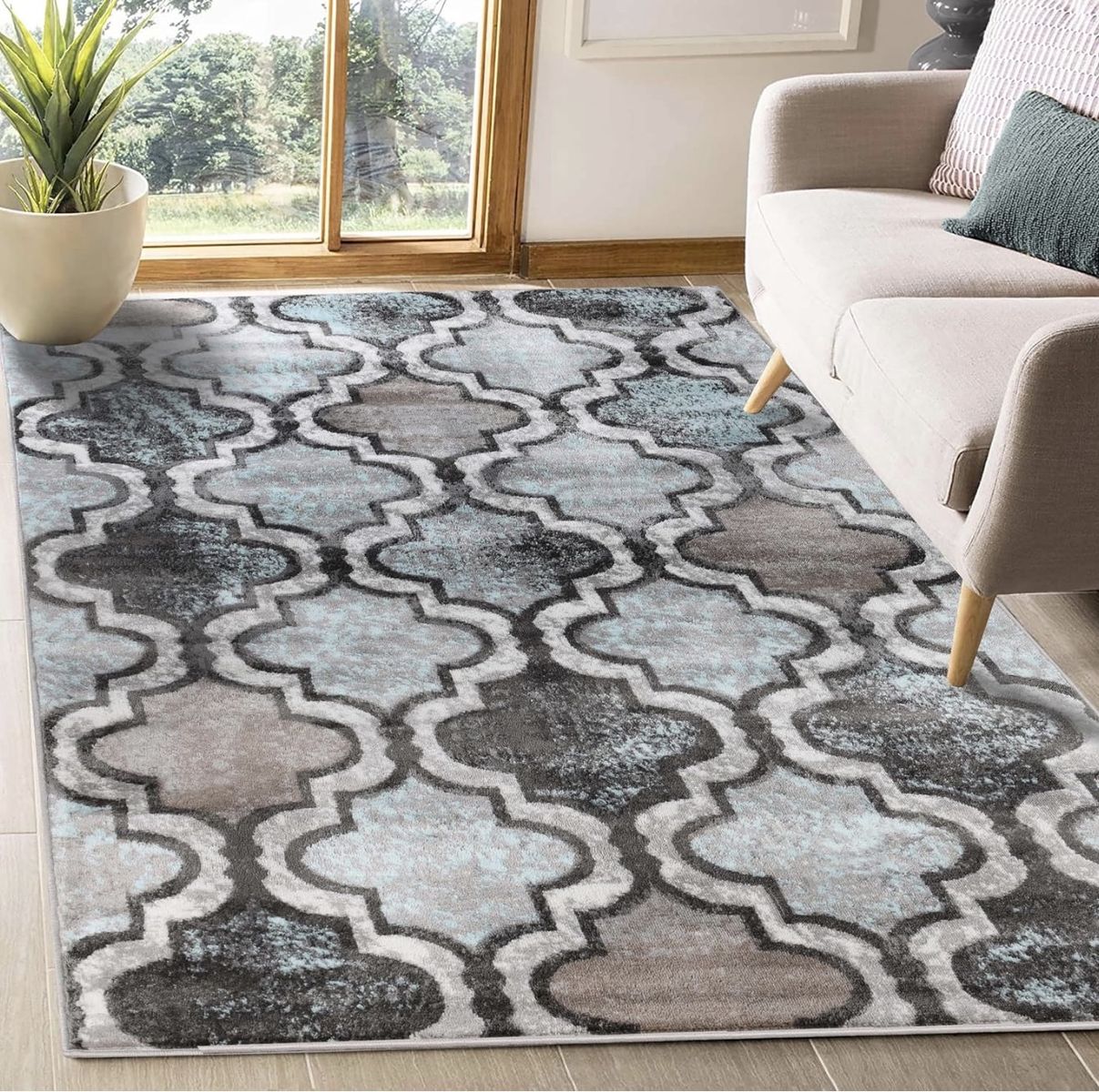 Modern Trellis Area Rug in Blue,and Charcoal