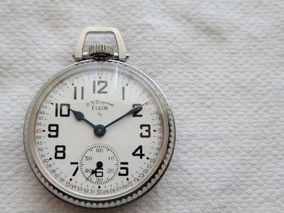 I’m selling this nice used vintage 16 size Elgin, 21 Jewel Railroad Pocket Watch