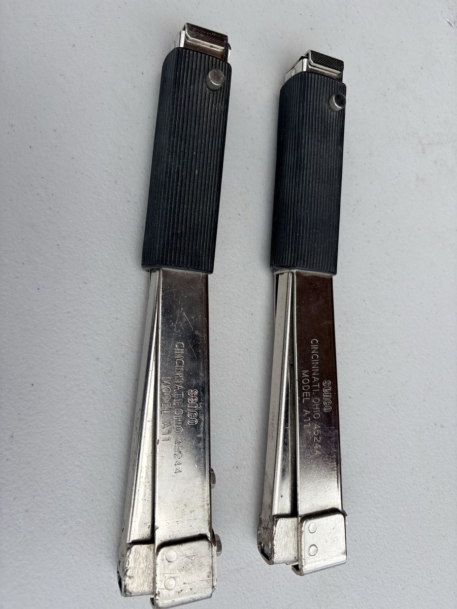 Hammer staplers