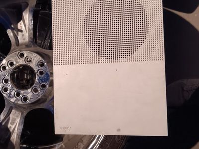 Microsoft Xbox One S 500GB/1TB - White Console (needs cleaning)