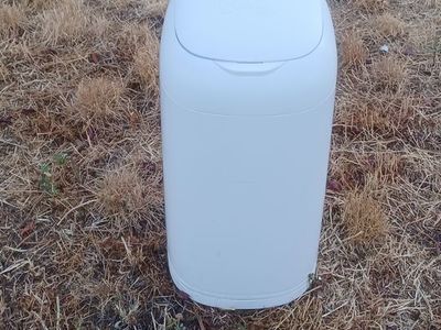 Free Diaper Pail