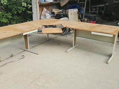 corner desk