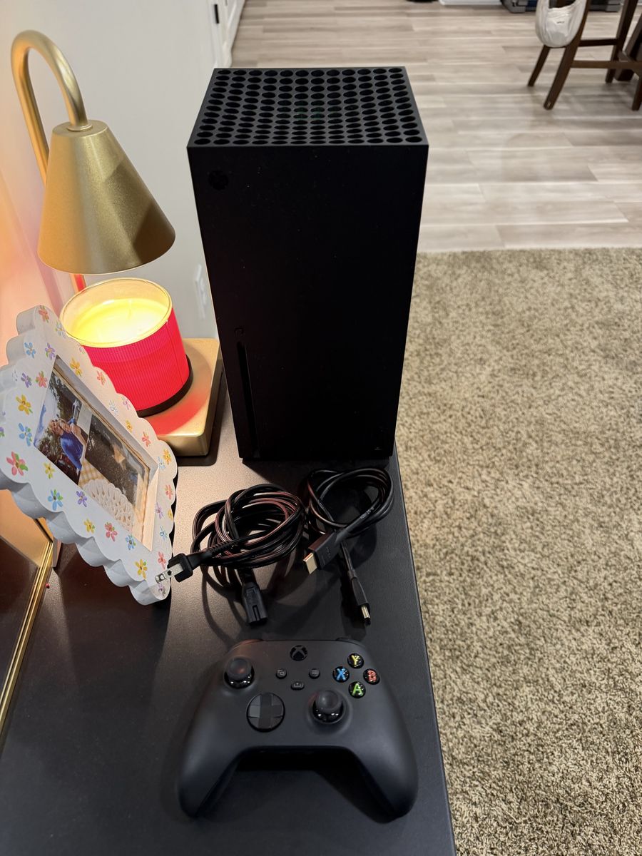 Microsoft Xbox Series X 1TB Console with Controller and Cables - Black (UsedExcellent)