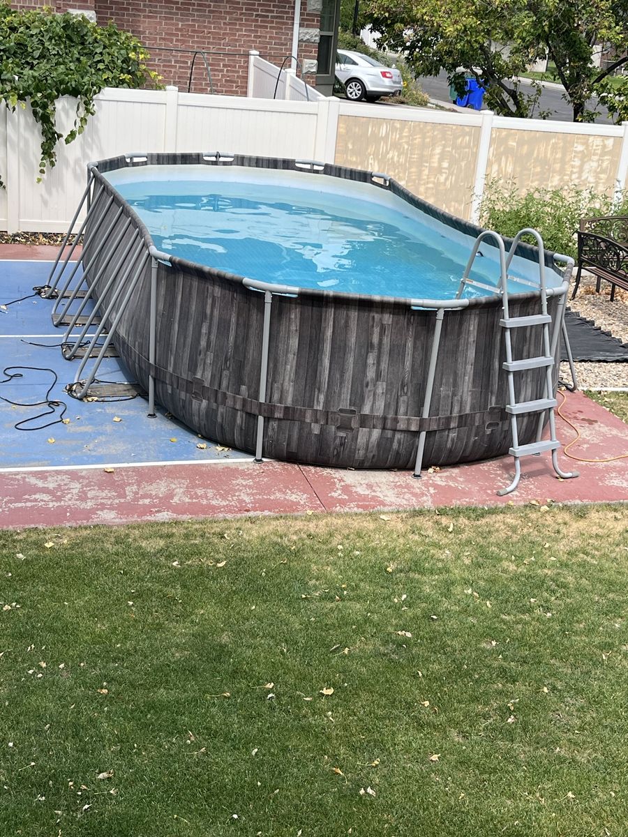 Bestway Power Steel Oval Above Ground Swimming Pool Set with Pump and Ladder