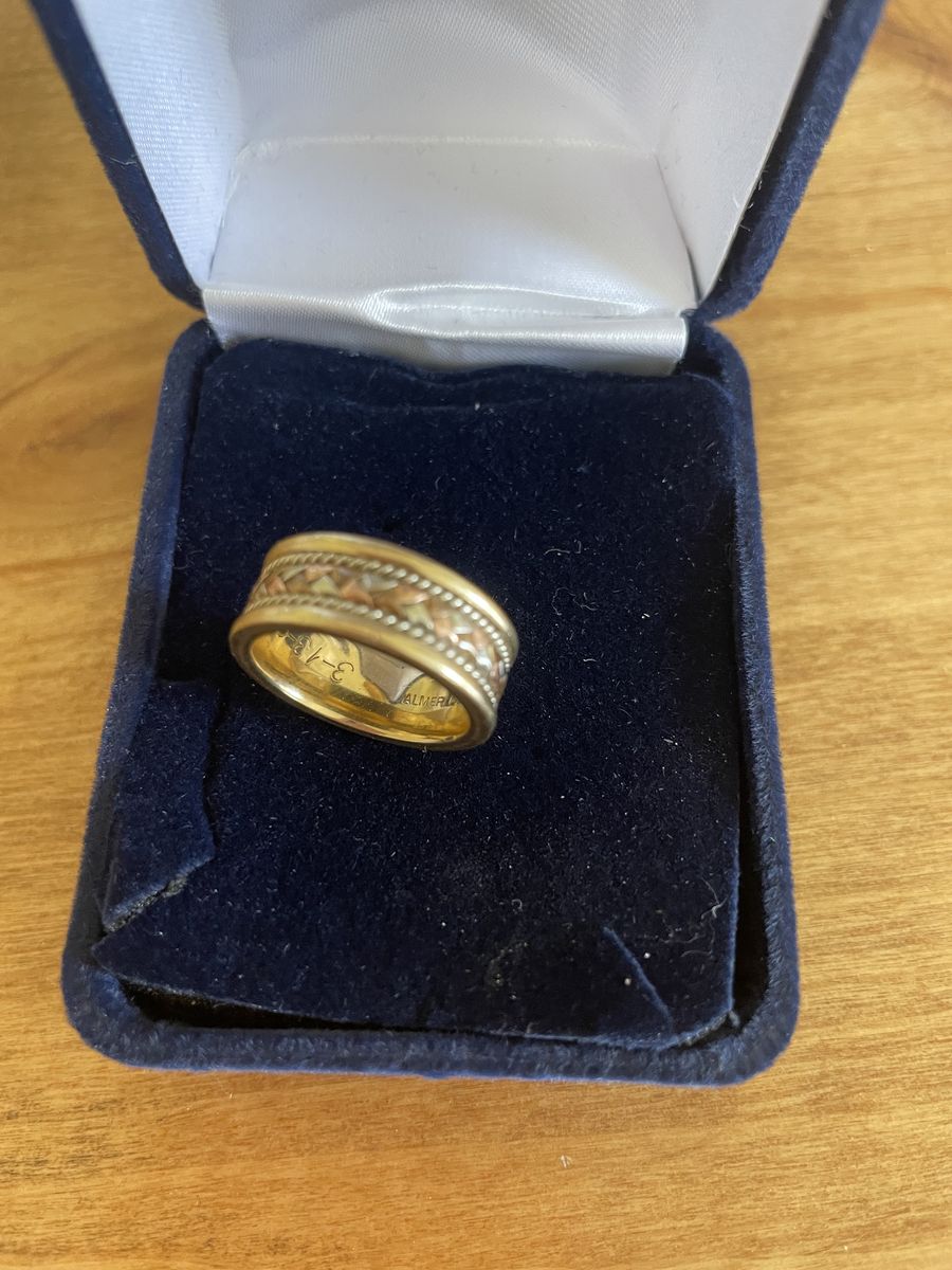 14K Gold Almer Band Ring Ladies Size 4.5 Rose and White Gold Pattern