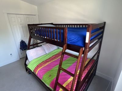 Bunk Bed (Twin Over Full)