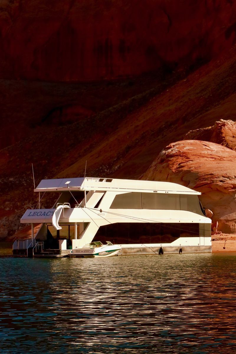 Antelope Point Marina Houseboat -Legacy Trip #17-