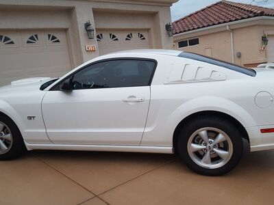 2008 FORD MUSTANG GT Premium