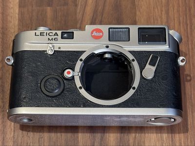Leica M6 Titanium Excellent Condition (2024 CLA)