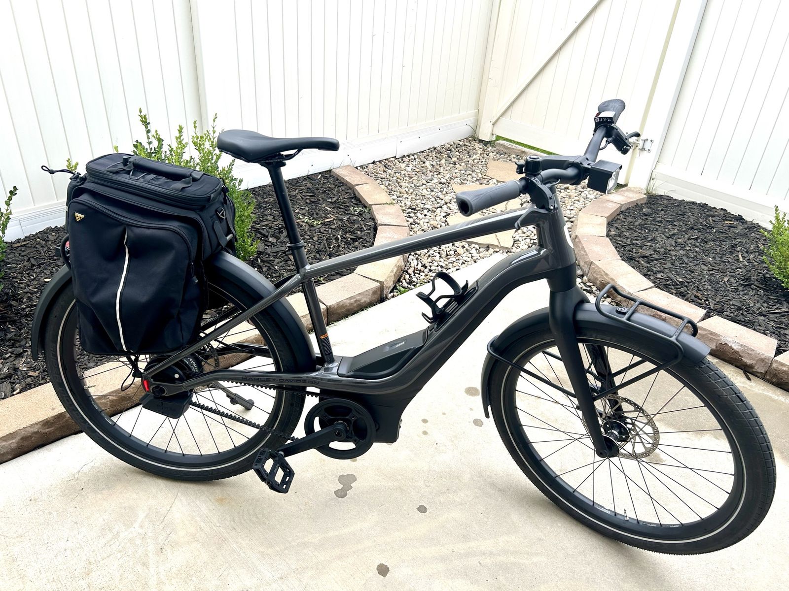 Serial 1 Harley-Davidson Rush Speed, 28MPH eBike, Large, Dark Grey GATES Carbon Drive, Enviolo Automatiq Hub