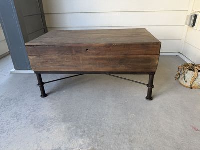 Free rustic wooden coffee table/storage