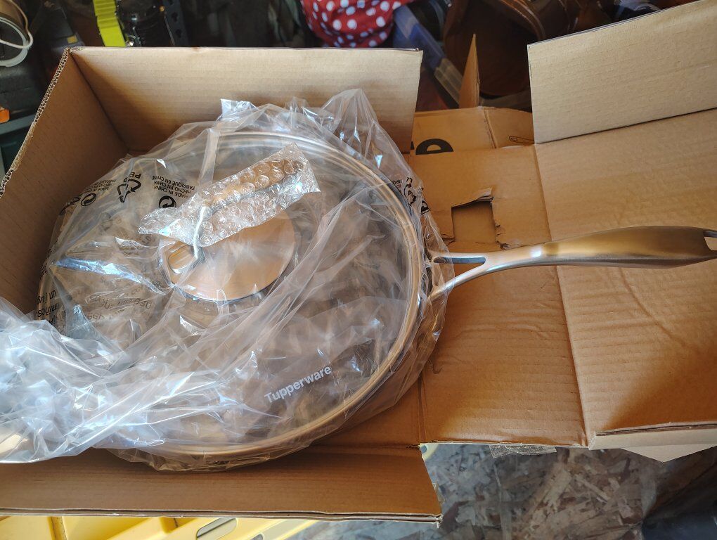 Tupperware chef series ll 11 in fry pan