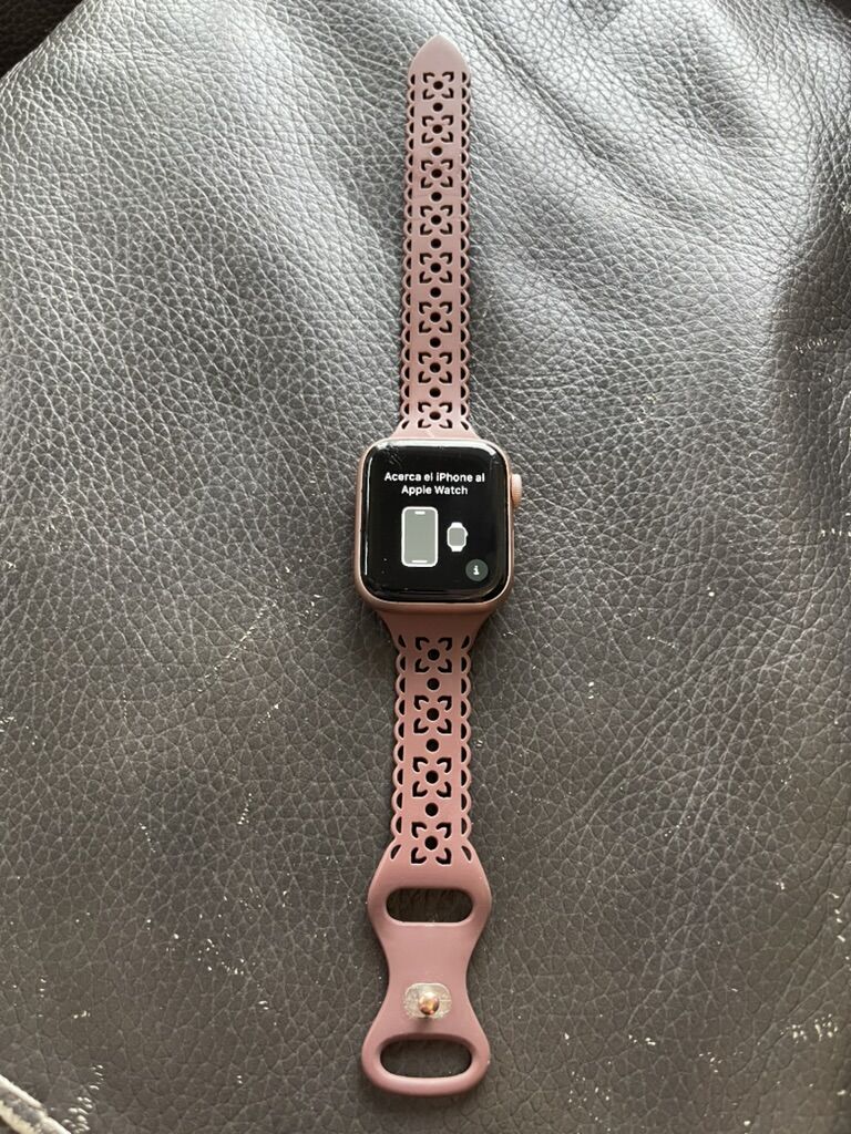 Apple Watch - Series 5 - 40mm - Rose Gold
