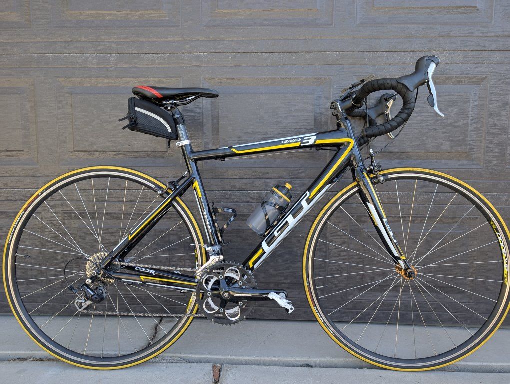 GT GTR Series 3 road bike size Med