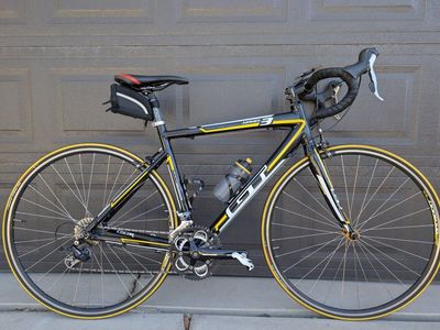 GT GTR Series 3 road bike size Med