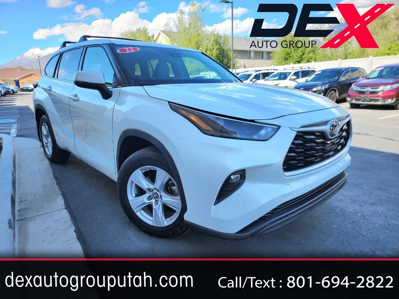 2022 TOYOTA HIGHLANDER LE