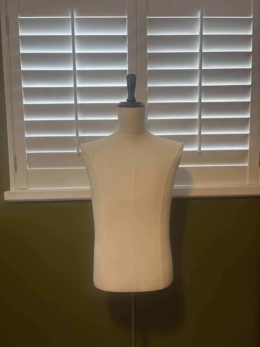 Male Clothes making bust
