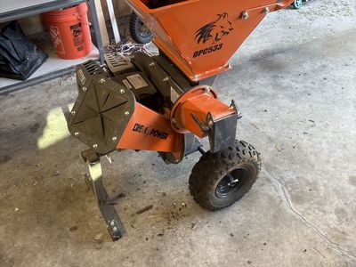 DK2 Power Towable 3” 6.5 HP gas powered wood chipp