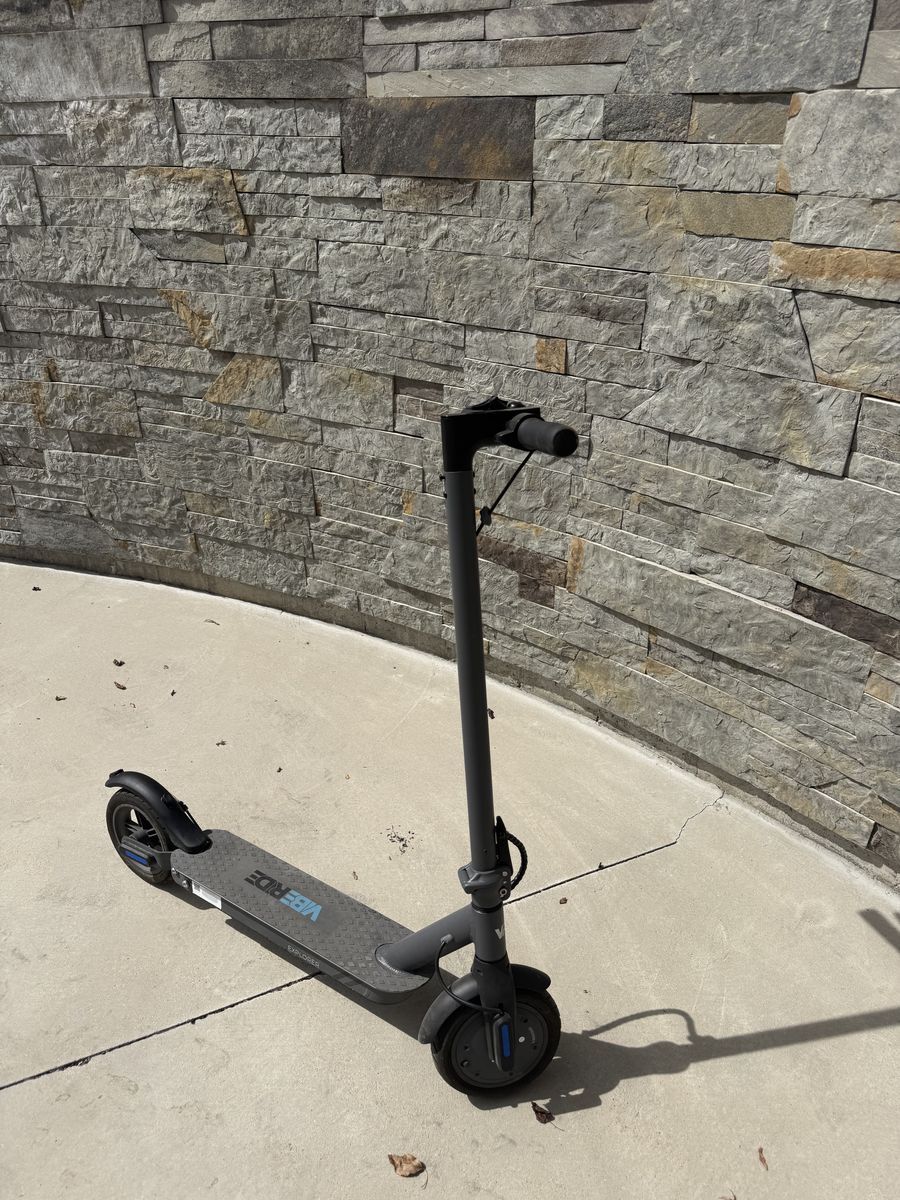Electric Scooter (LIKE NEW) – Explorer Model – $150 (Originally $400)