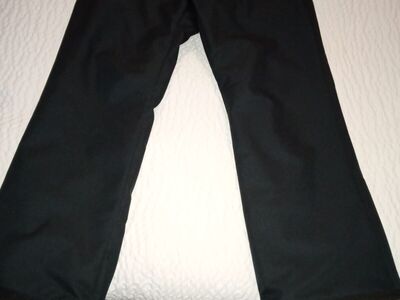 Black obermeyer snowboard ski pants size mens small short