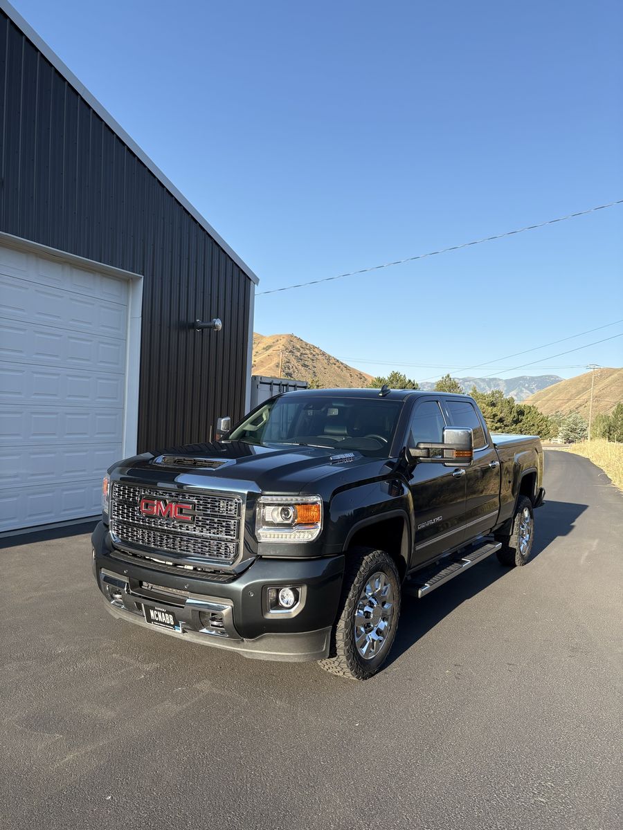 2018 GMC 2500 Denali