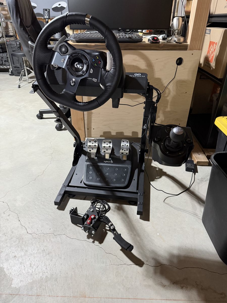 Logitech G920 Racing Wheel, Pedals, Shifter & Stand Setup