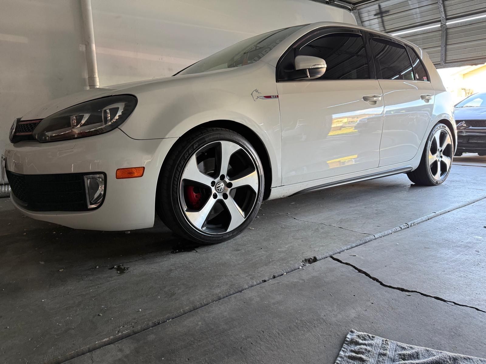 2013 VOLKSWAGEN GTI