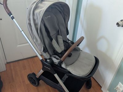 Nuna Triv stroller
