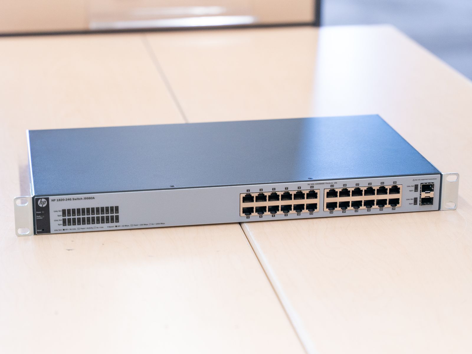 HP 1820-24G | 24 Port Managed Fanless Gigabit Switch