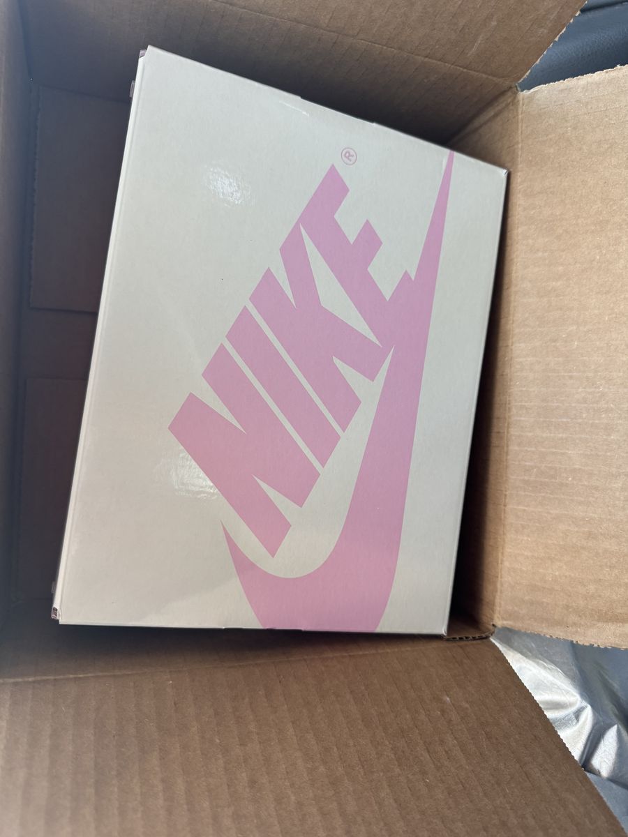Shy Pink Jordan 1 Travis Scott