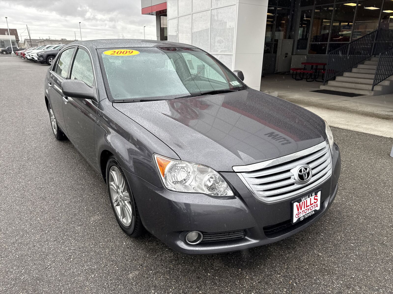 2009 TOYOTA AVALON Limited