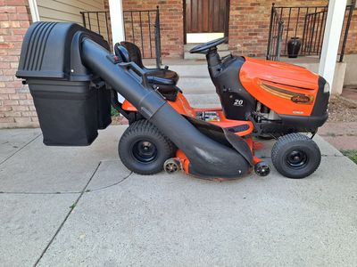 Ariens quality brand lawn tractor +Grass catch, tuned