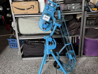 JUGS Lite-Flite Machine For Baseball And Softball